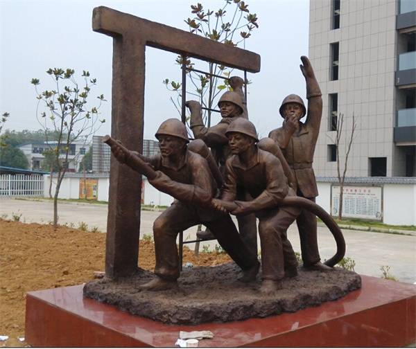 東(dōng)至消防雕塑