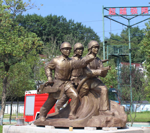 青陽消防雕塑