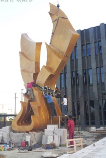 不(bù)鏽鋼雕塑