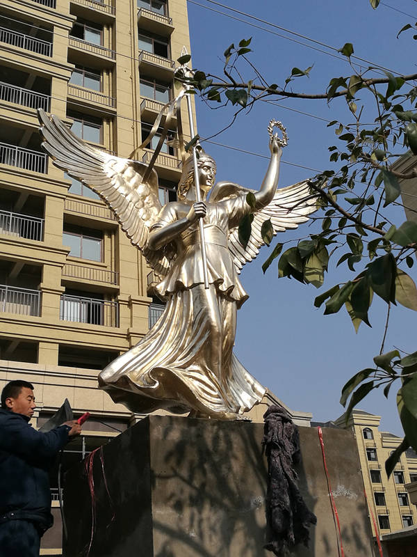 阜陽同昇地(dì)産鑄銅雕塑1